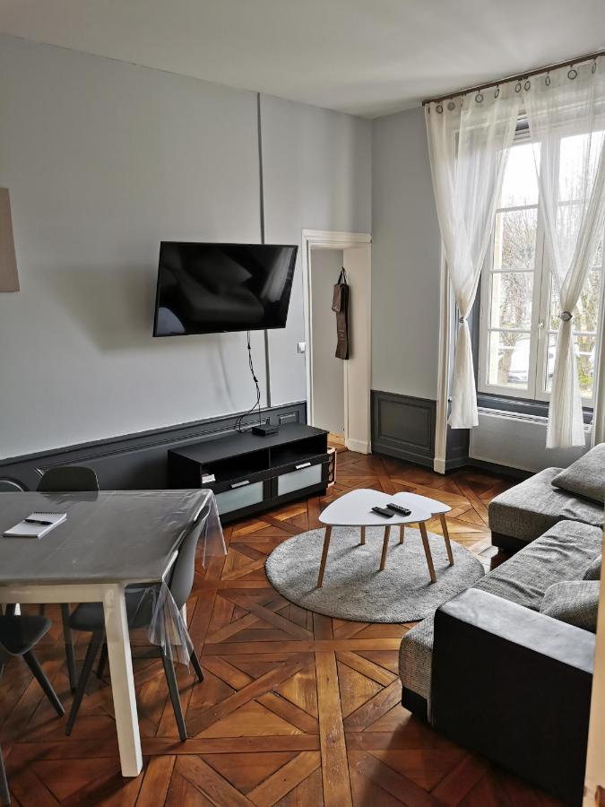 Appartement Avec Vue Sur Cathedrale Classe De Tourisme 3 Etoiles Байе Экстерьер фото